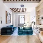 Chic 2-bedroom Haven דירה פריז