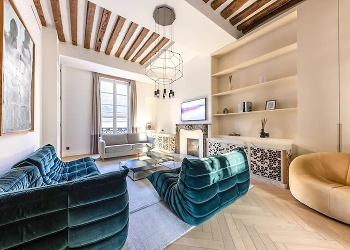 Chic 2-bedroom Haven Apartmán *