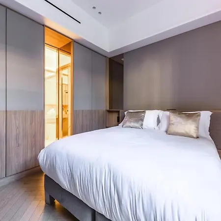 Chic 2-bedroom Haven 아파트