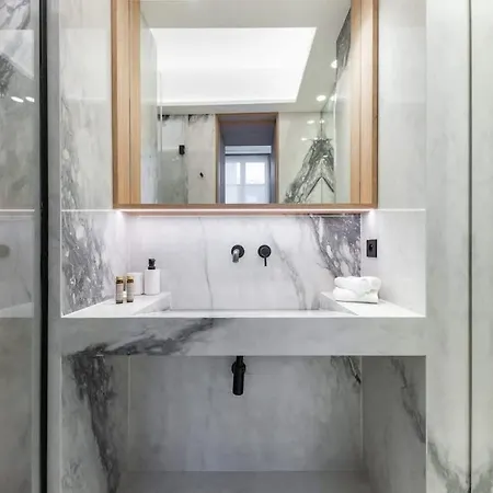 Chic 2-bedroom Haven