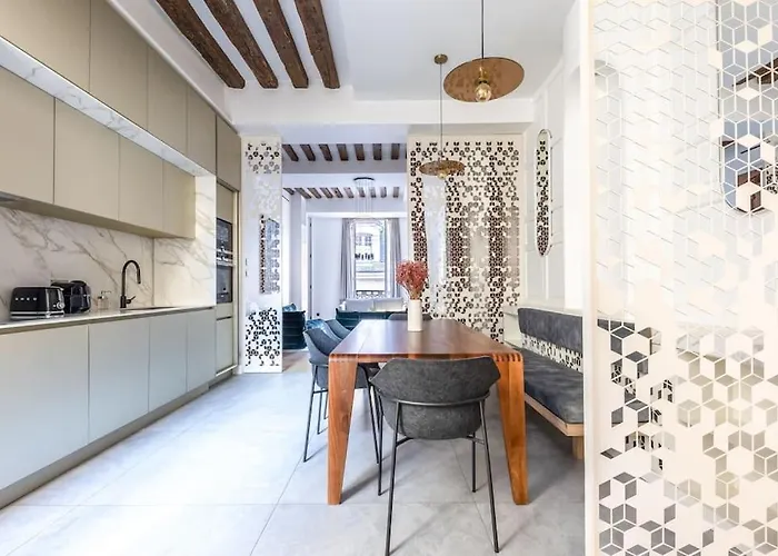 Chic 2-bedroom Haven Apartman Párizs