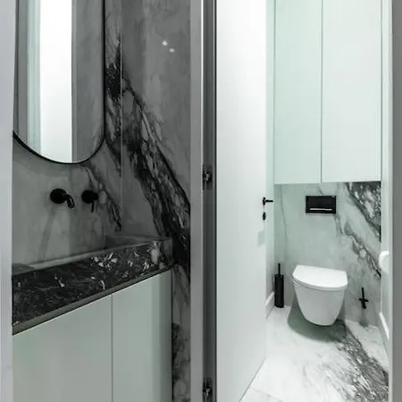 Chic 2-bedroom Haven 아파트 *